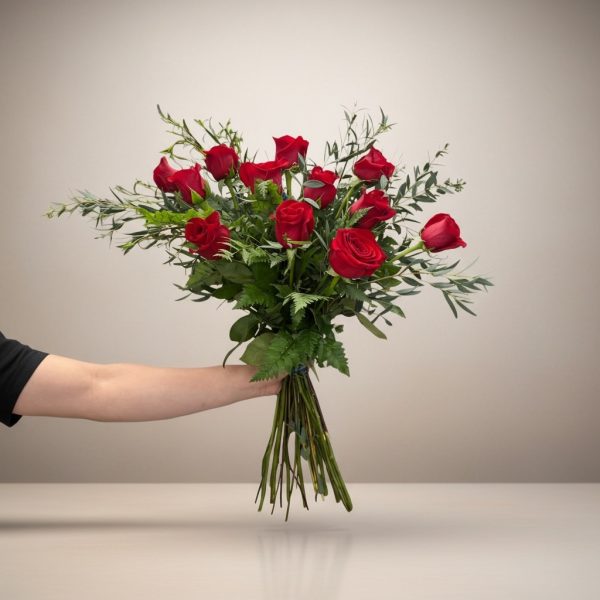 1 dozen red roses bouquet